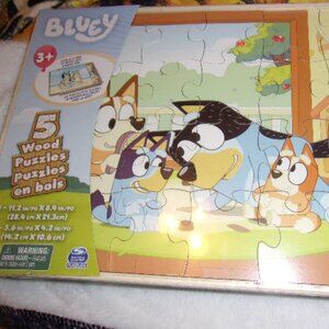 Bluey Wood Puzzles 5-Count New in package